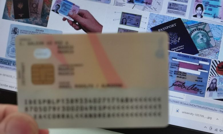 صورة لبطاقة الهوية الإسبانية بعدسة موسى الجمعات